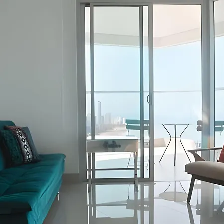 Lujoso Apto Piso 26 Con Vista Al Caribe Apartamento