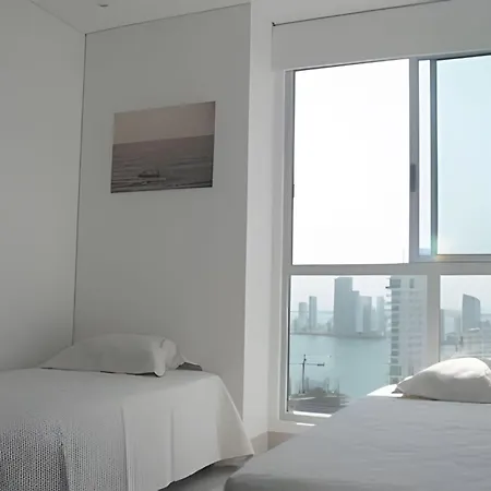Lujoso Apto Piso 26 Con Vista Al Caribe Apartamento